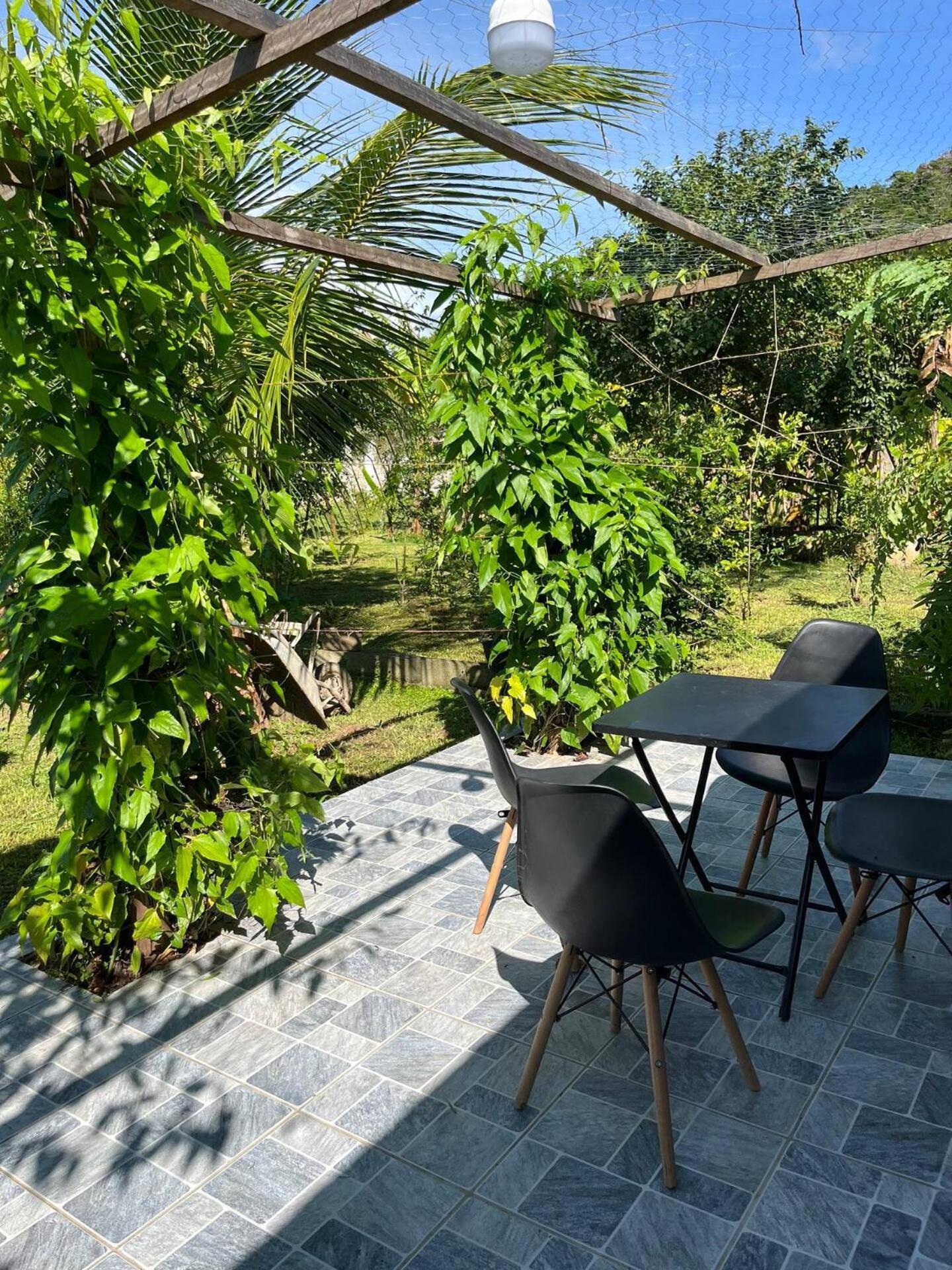 Chacara Completa Com Piscina ,2 Quartos, 20 Pessoas Itariri Eksteriør billede